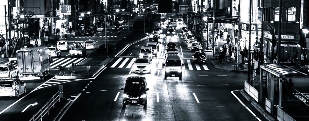 自動車